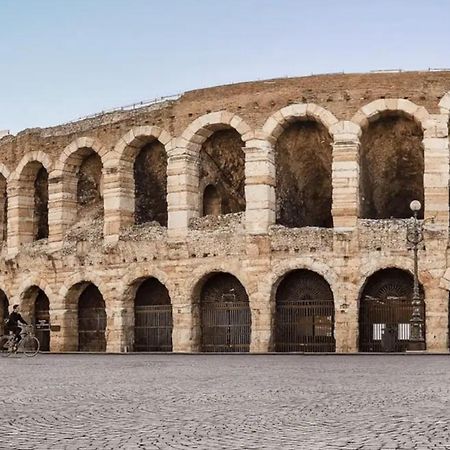 Arena - Verona Centro - Appartamento Elegante Exterior foto