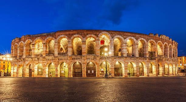 Arena - Verona Centro - Appartamento Elegante Exterior foto